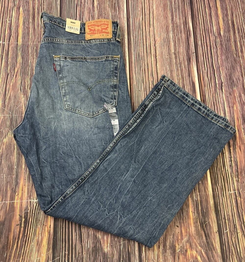 NWT Levis 527 Low Boot Cut Medium Wash Jeans Mens Size 36x30 (Measures 36x30)